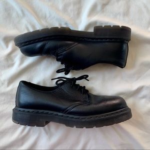 Dr Martens 1461 SR black oxfords